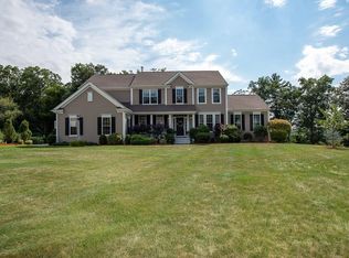3 Francis Dr, Upton, MA 01568