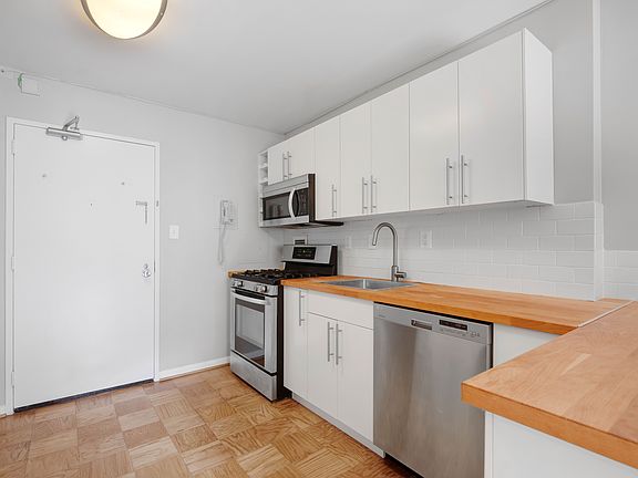 2939 Van Ness St NW #429-4_07072023