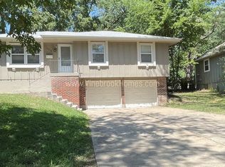 7916 E 119th Ter, Grandview, MO 64030