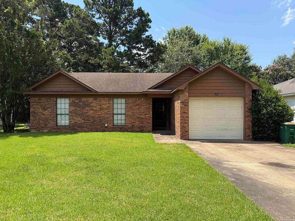 1st image of 37 Pinedale Cir