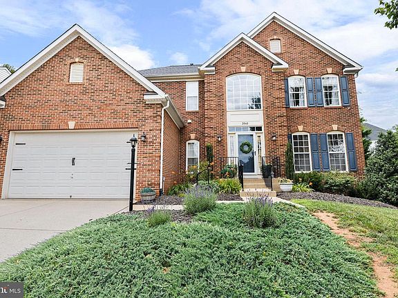 3rd image of 2060 Golf Dr