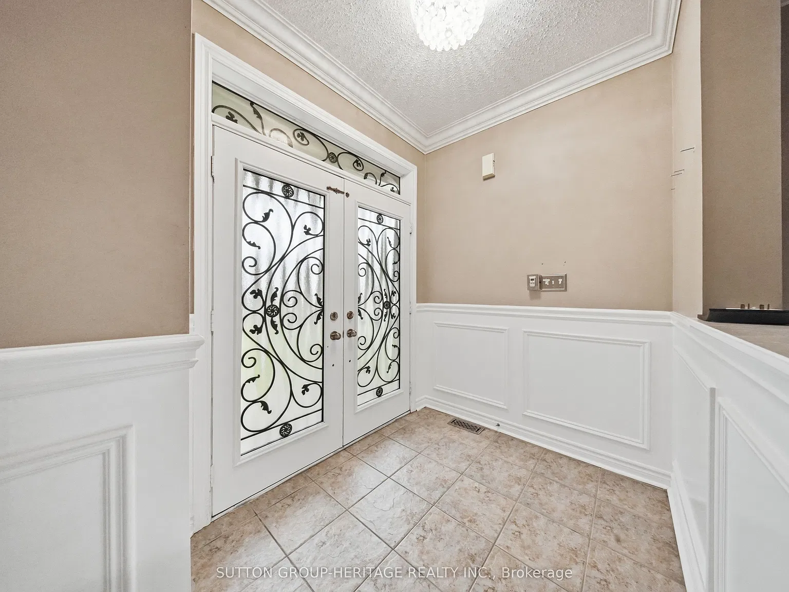 4 bed, $3,500 — Photo 2