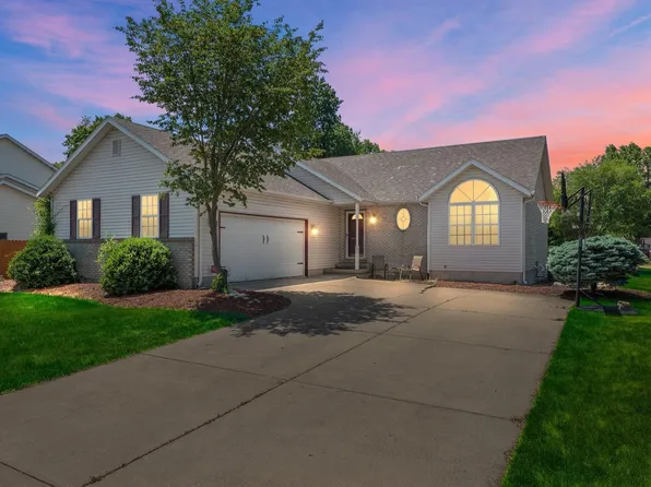 727 David Blvd, Porter, IN 46304