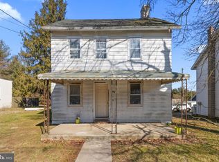 203 Cochran St, Cochranville, PA 19330