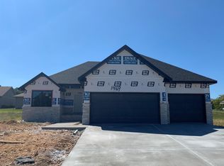 1469 Lyon Ave, Republic, MO 65738