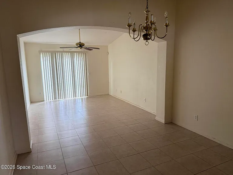 950 Luminary Cir #104 — Photo 4
