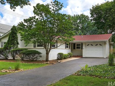 861 Beach Pl, Mundelein, IL, 60060
