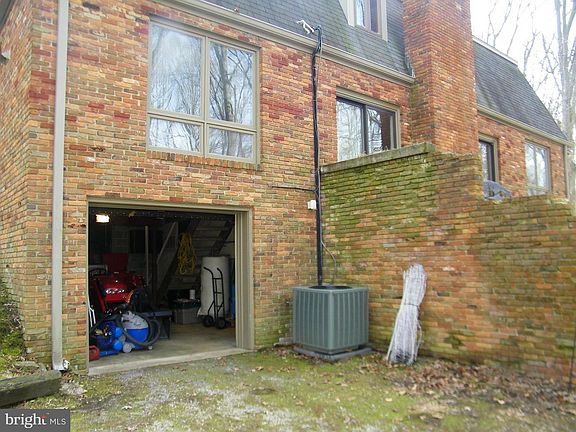 3rd image of 803 Antietam Dr