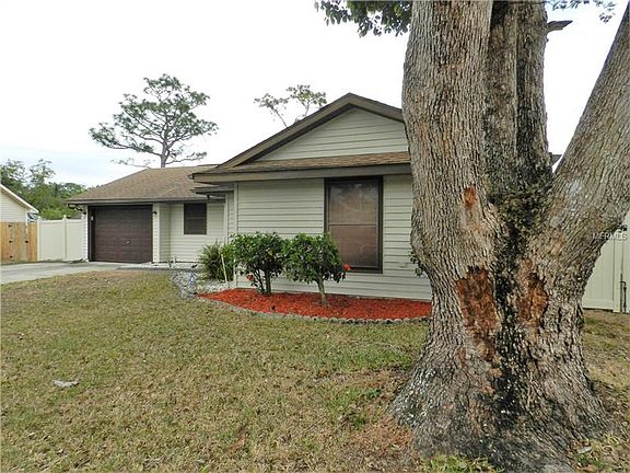 3rd image of 4829 Lumberton Dr