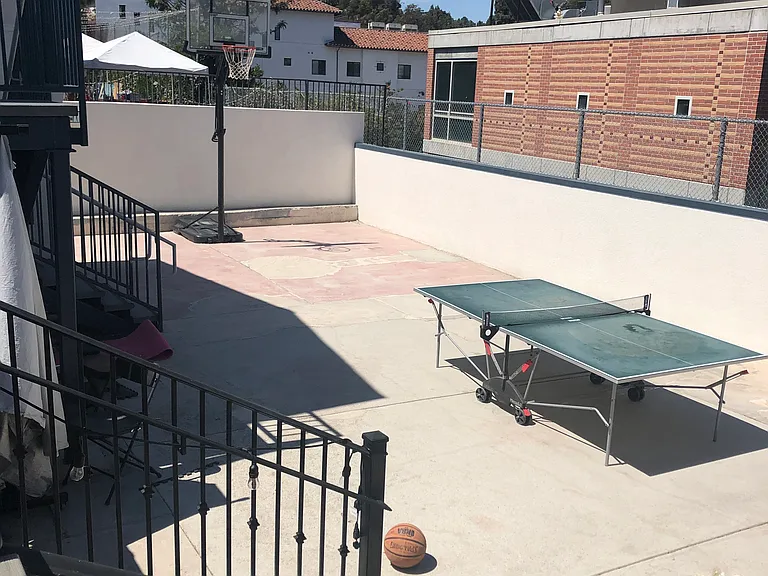 626 Landfair Ave #11 — Photo 30