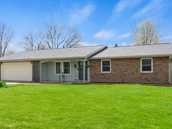 8915 Willow Grove Dr, Fort Wayne, IN 46804