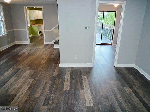 4th image of 401 Laurel Ave