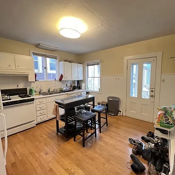 282 Summer St #1 — Photo 1