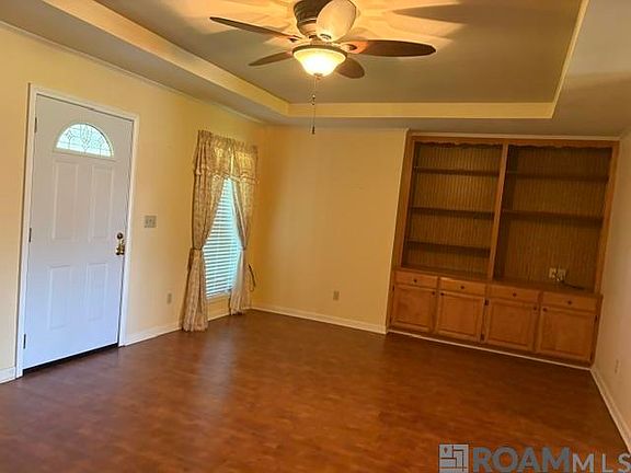 2nd image of 9537 Meadow Ln
