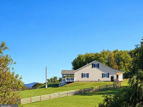 633 Mid Haines Rd, Augusta, WV 26704