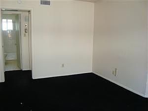 2nd image of 523 N Ewing Ave APT 204