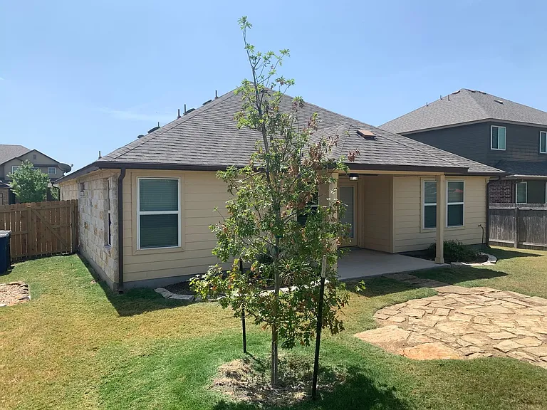 1337 Lauren St — Photo 36