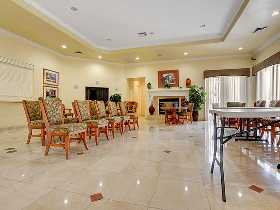 4th image of 10105 Foxtail Pine Ave