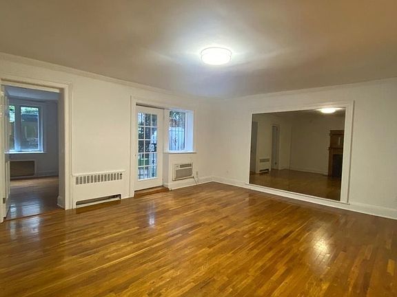 5th image of 318 W 104th St APT 2A