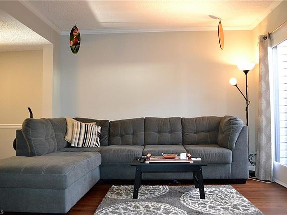 4th image of 309 Village Ln Unit D