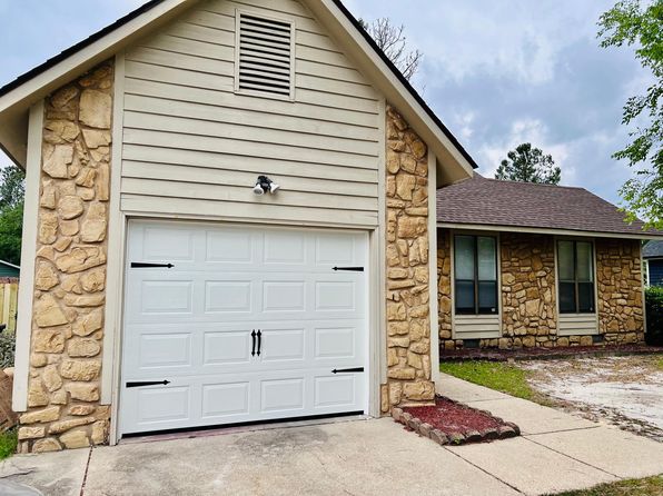 3432 Hastings Dr