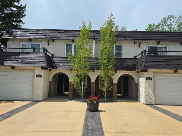 5801 E Dalgleish Rd NW, Calgary, AB T3A 1K4