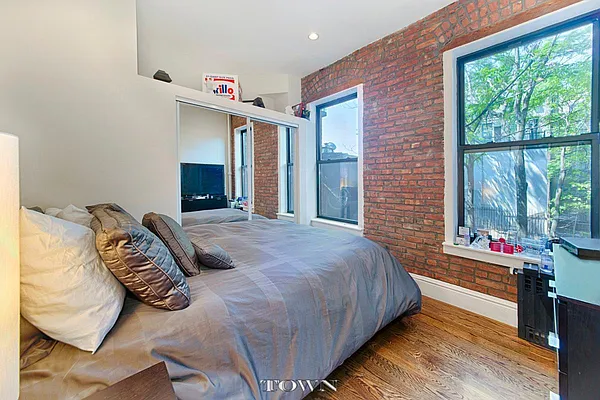 Rented by Town Residential | media 41