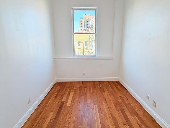 3rd image of 287 Wyckoff Ave APT 3F