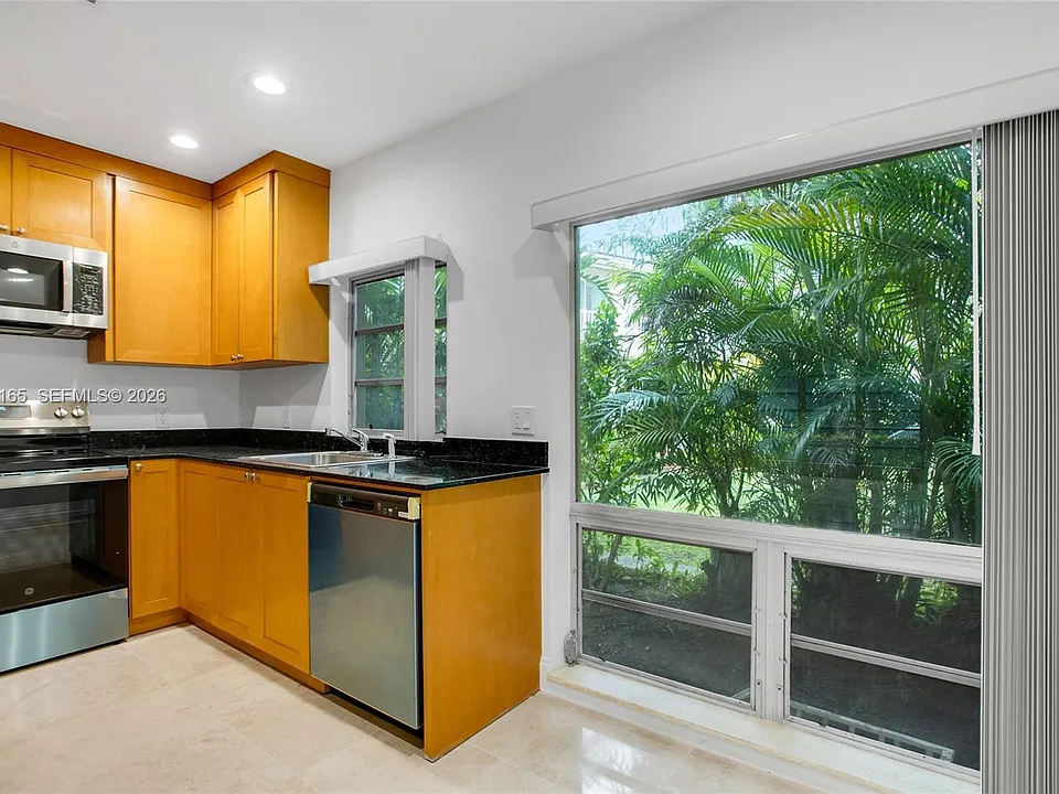 50 Park Dr #5