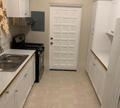 5th image of 37 White Lady St
