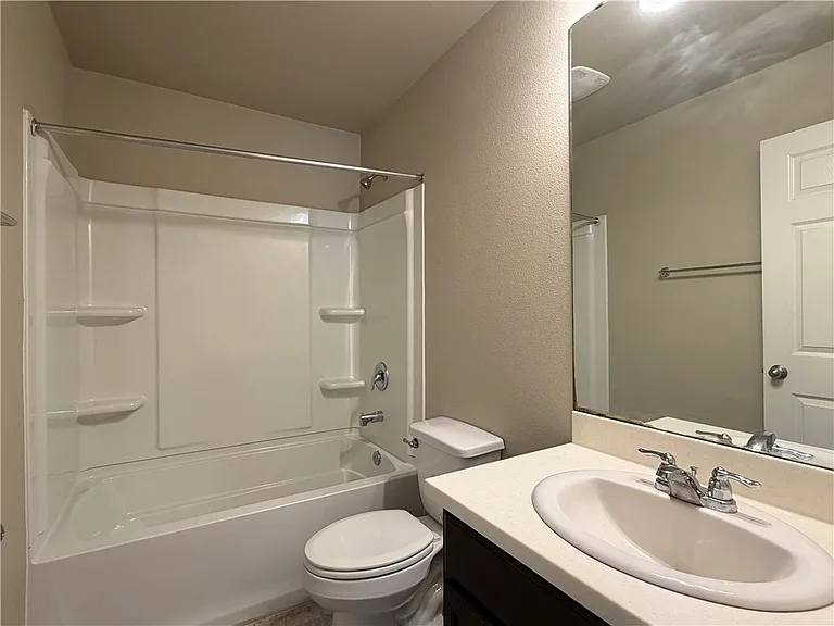 8033 Cormorant Dr — Photo 20