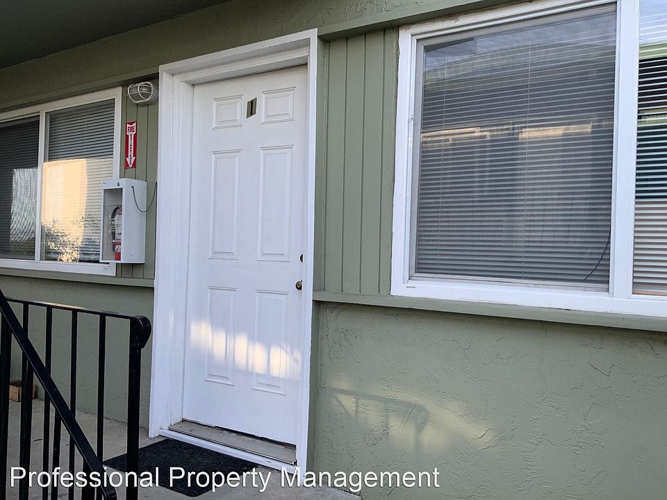 1st image of 2040 Stanton Ave Unit 1