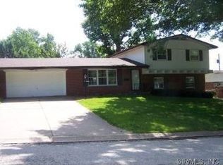 516 Springdale Dr, Belleville, IL
