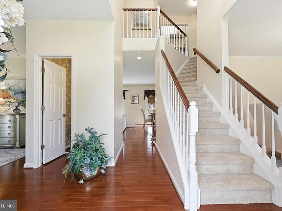 5th image of 3259 Southampton Dr