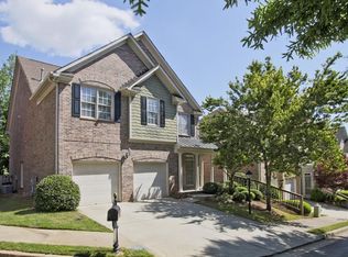 1170 Dunwoody Village Dr, Dunwoody, GA 30338