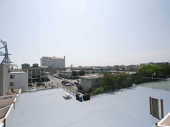 5th image of 935 Ocean Ave APT 416