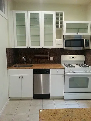 Rented by International Home Realty | media 3