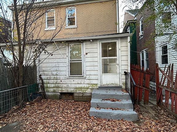 2nd image of 350 Cleveland Ave