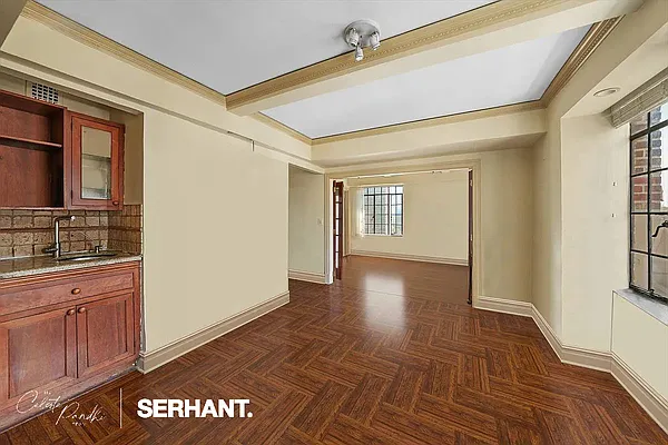 Rented by SERHANT. | media 27