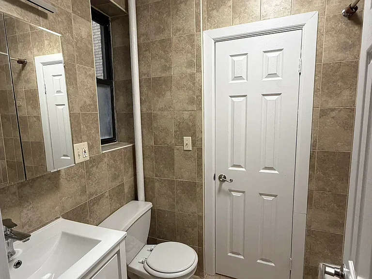 1854 Ocean Ave #5F — Photo 10