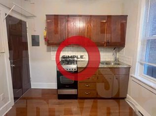 37 E Philadelphia Ave, Boyertown, PA 19512