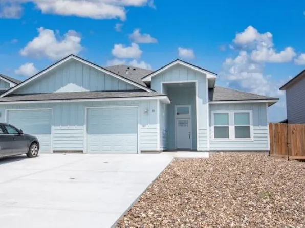 15306 Cruiser St #B, Corpus Christi, TX 78418