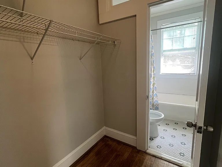 734 Argonne Ave NE — Photo 11