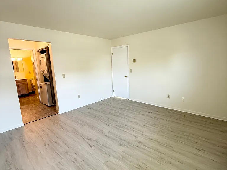 717 N Saint Elmo St #1 — Photo 10