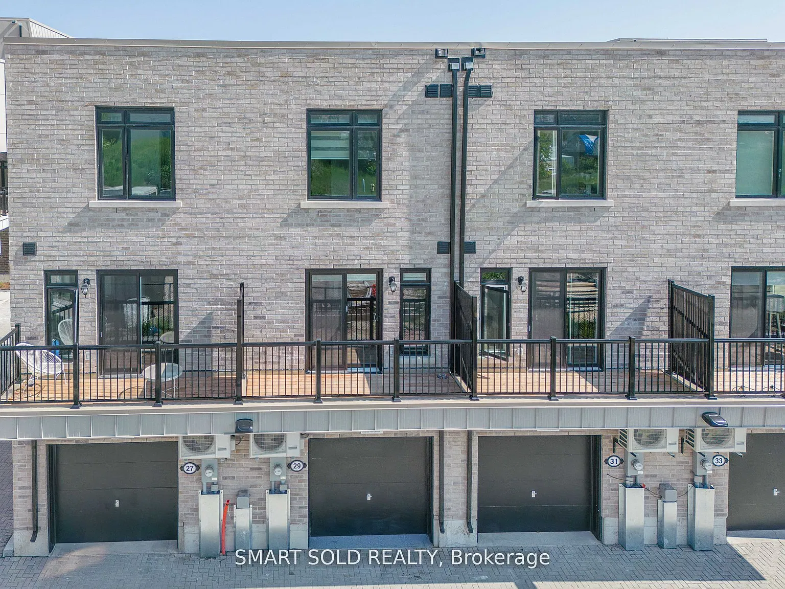 4 bed, $3,200 — Photo 4