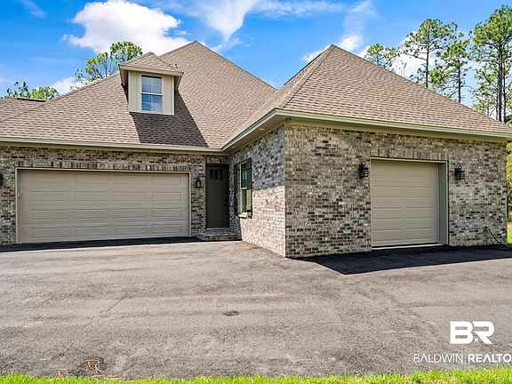 5th image of 18090 Millwood Dr
