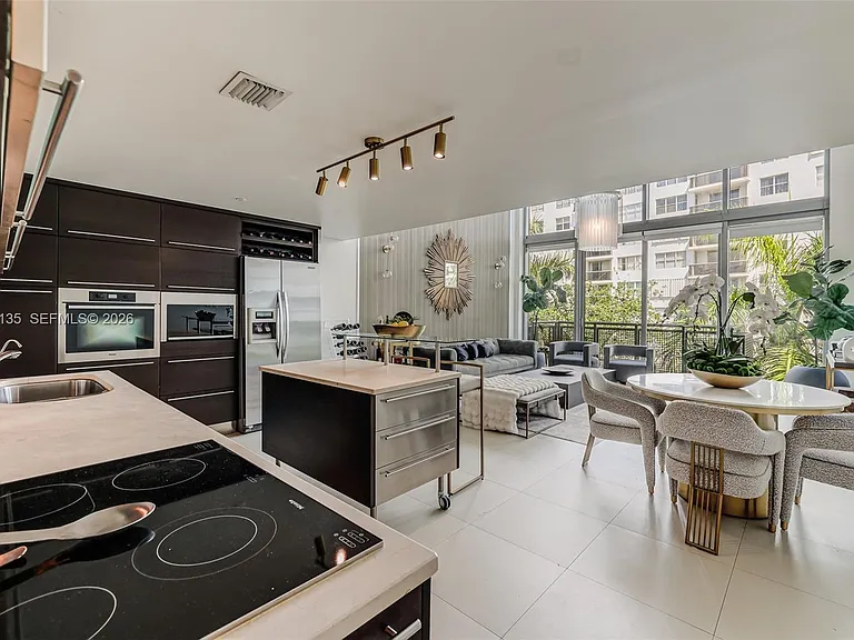 6000 Collins Ave #523 — Photo 11