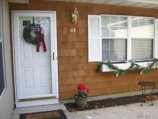 5th image of 64 Revere Dr