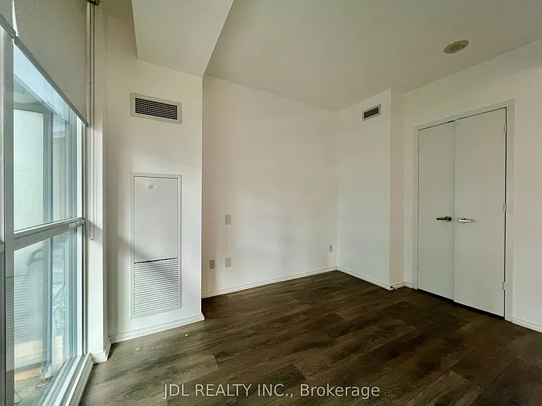 45 Charles St E #805 — Photo 13