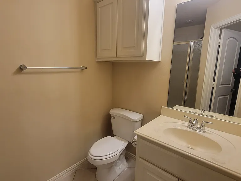 1020 Paradise Cv — Photo 16